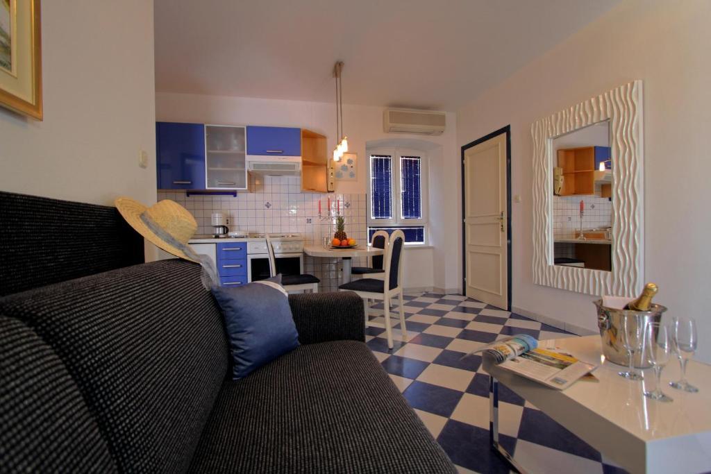 Apartments Amore Bol Chambre photo