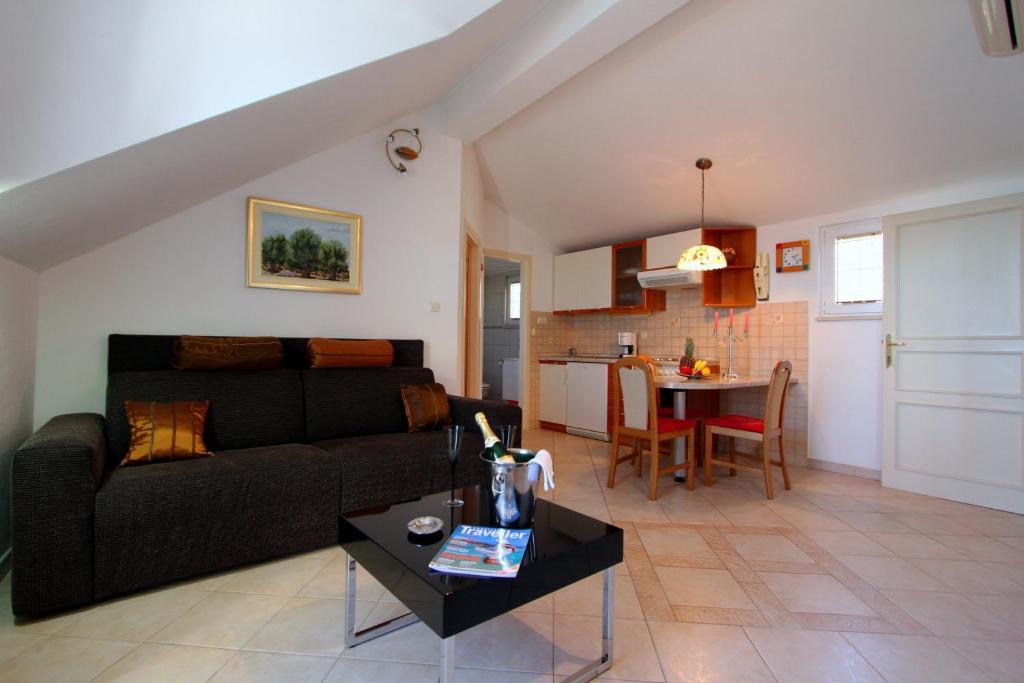 Apartments Amore Bol Chambre photo