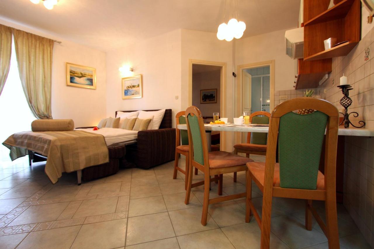 Apartments Amore Bol Extérieur photo