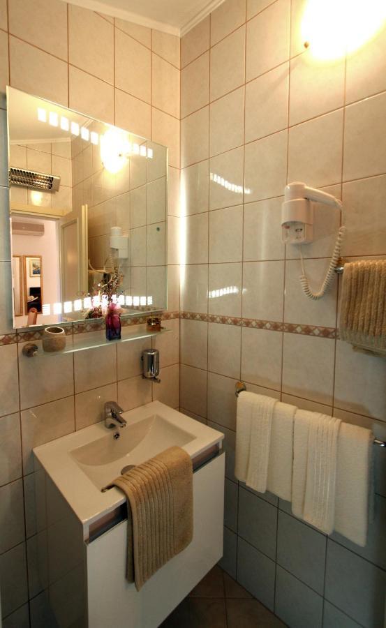 Apartments Amore Bol Extérieur photo